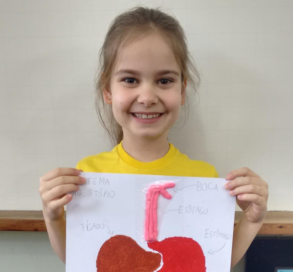 Alunos aprendem sobre o sistema digestório Alunos aprendem sobre o sistema digestório