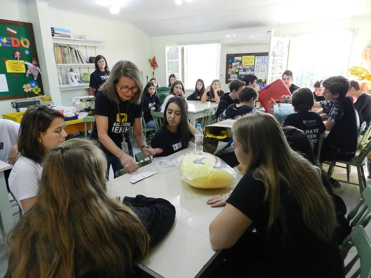 Atividades solidárias da Oficina do Brinquedo iniciam na Unidade Fundação Evangélica