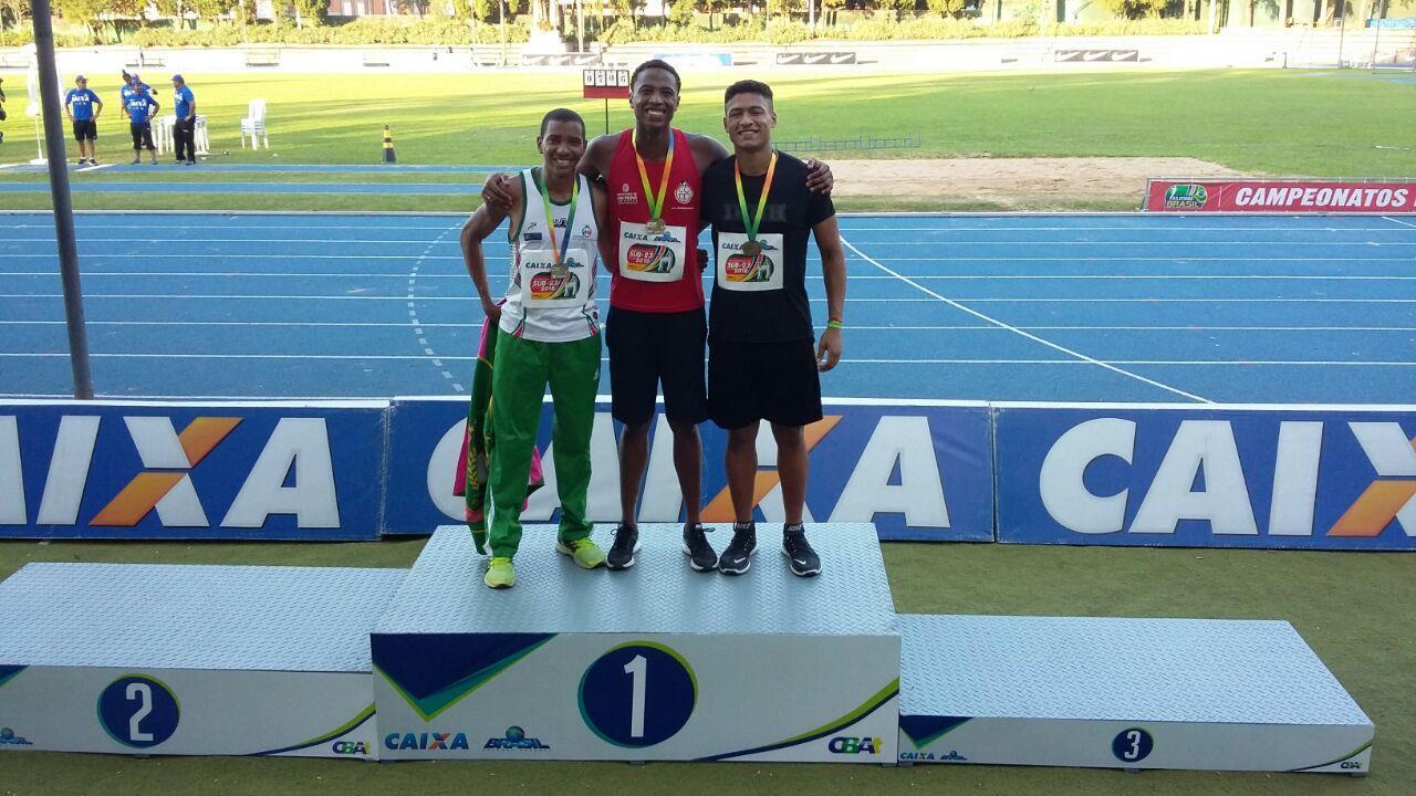 Atletismo da IENH conquista medalha no Campeonato Brasileiro sub-23