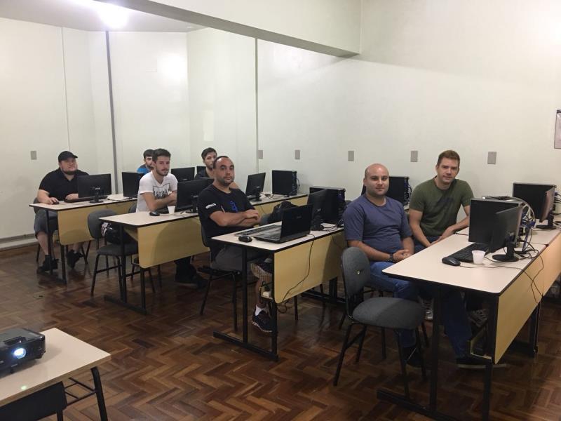 Aulas do Curso de Extensão em Linux iniciam na Faculdade IENH