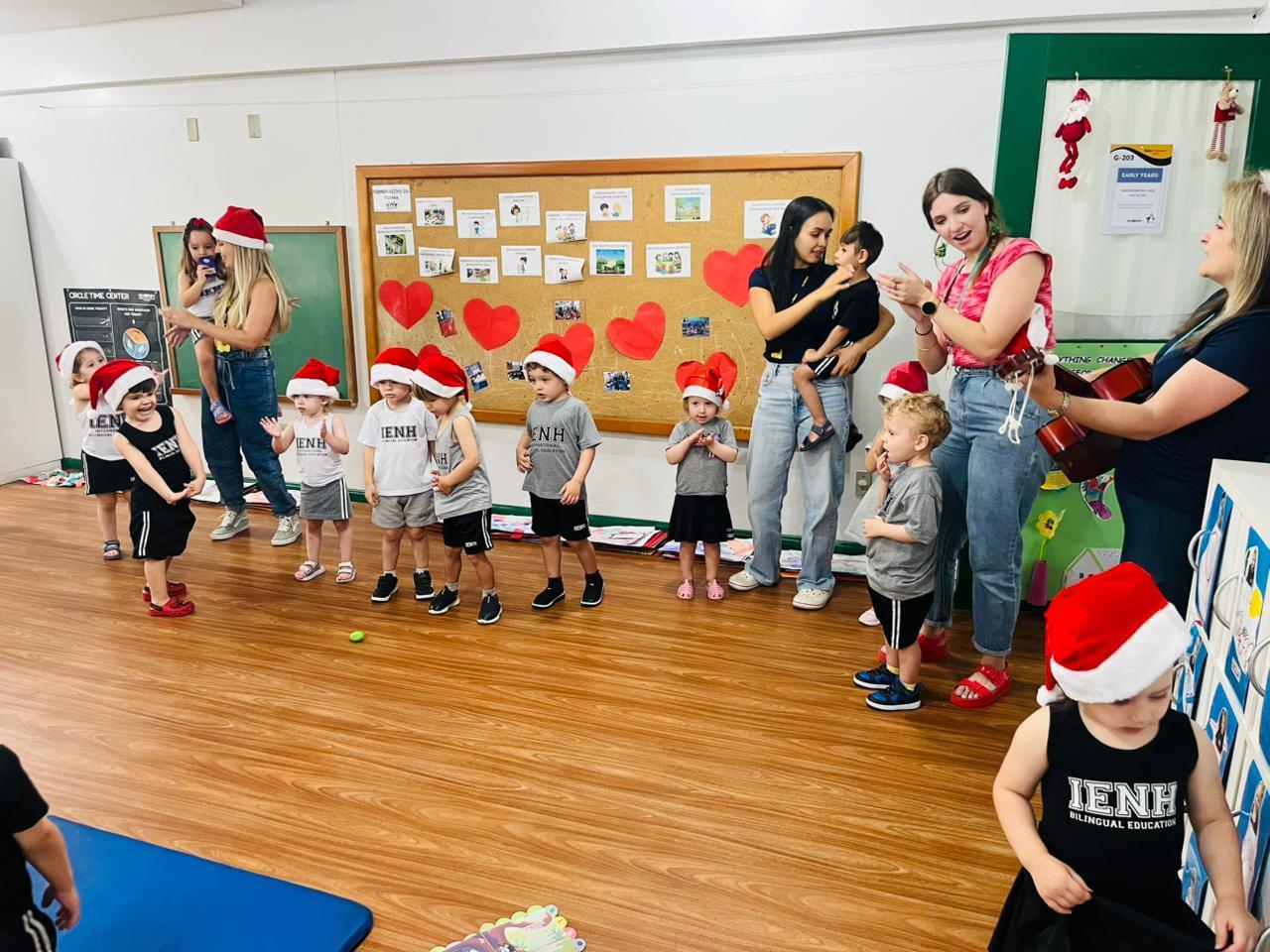 Cantata de Natal leva música e alegria aos ambientes da Unidade Pindorama 