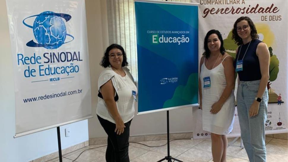 Colaboradoras representam a IENH no 12º Curso de Estudos Avançados em Educação da Rede Sinodal