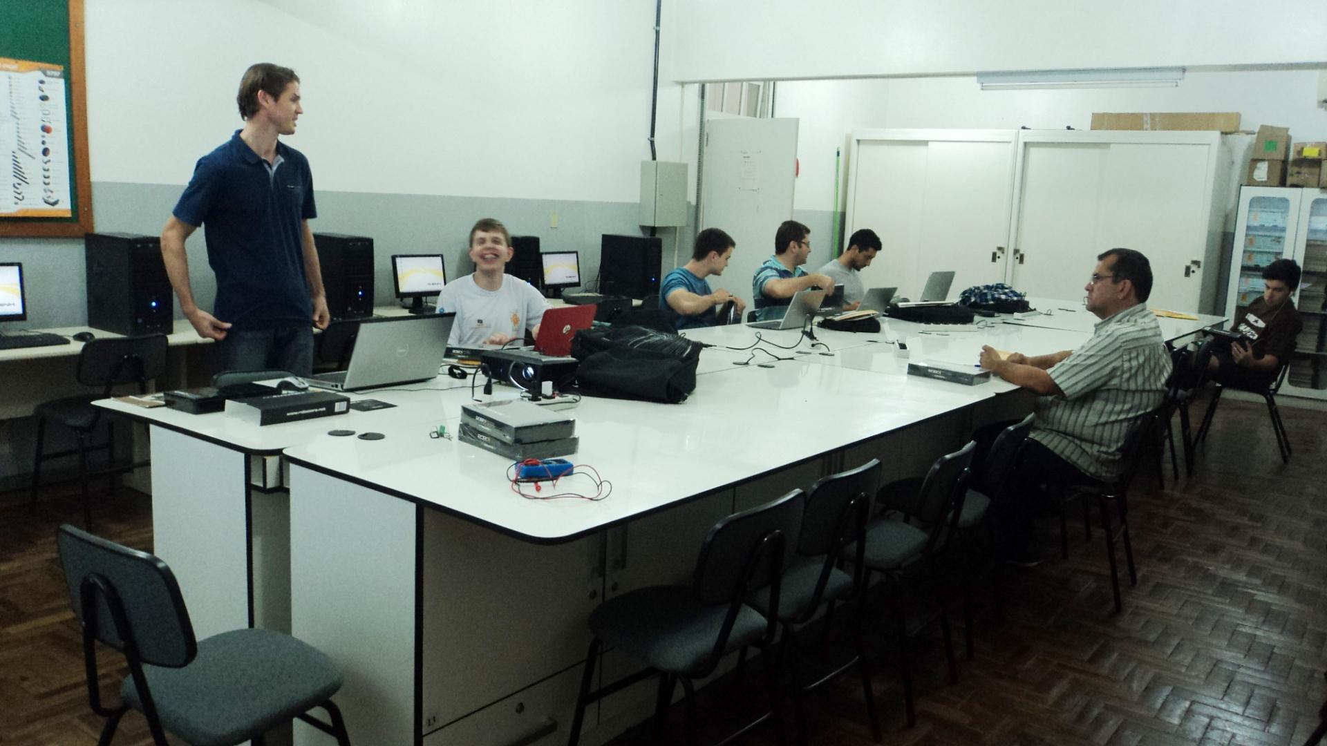 Curso de Extensão em Arduino inicia na IENH