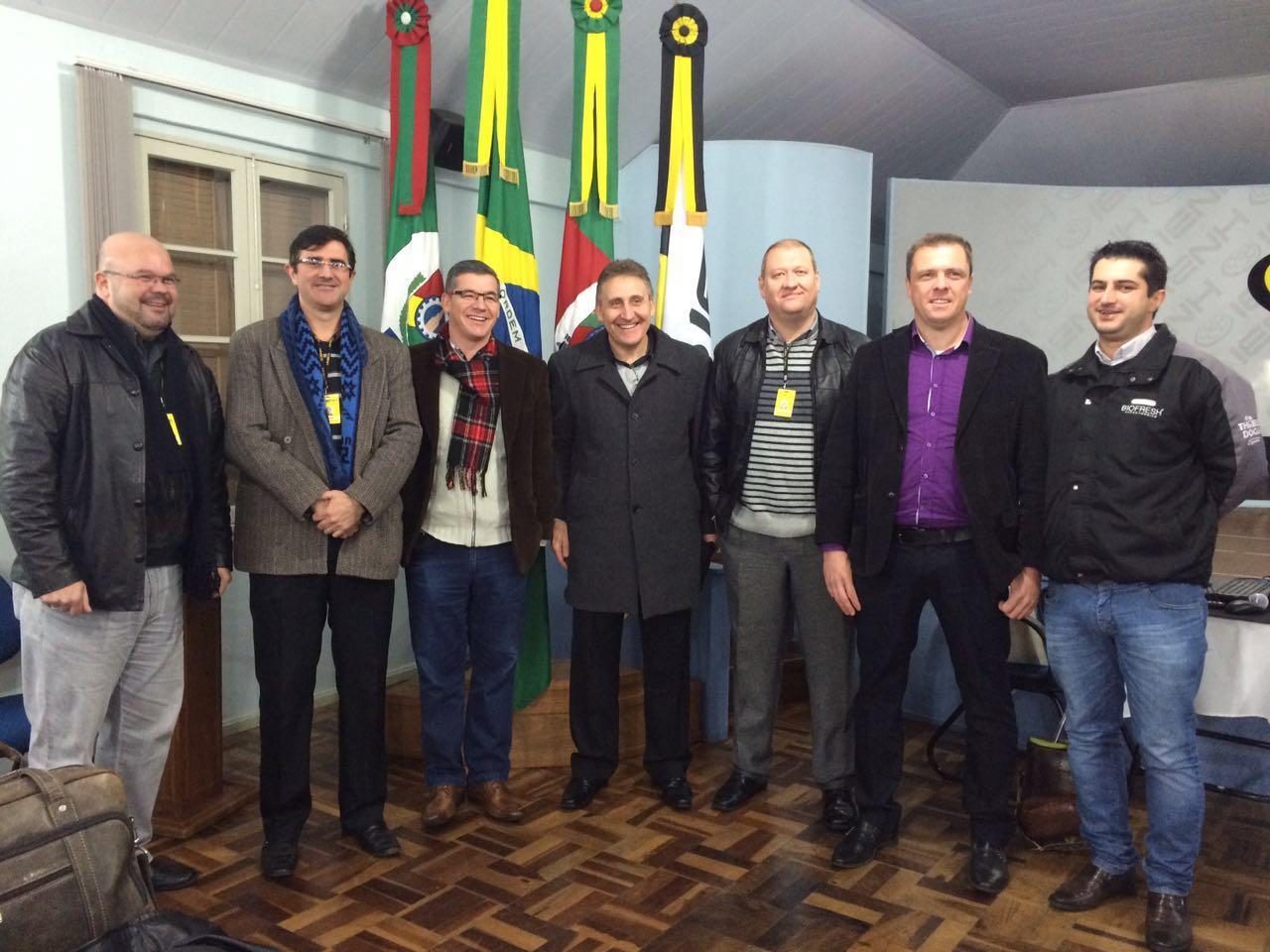 Diretor da Hercosul palestra na Faculdade IENH