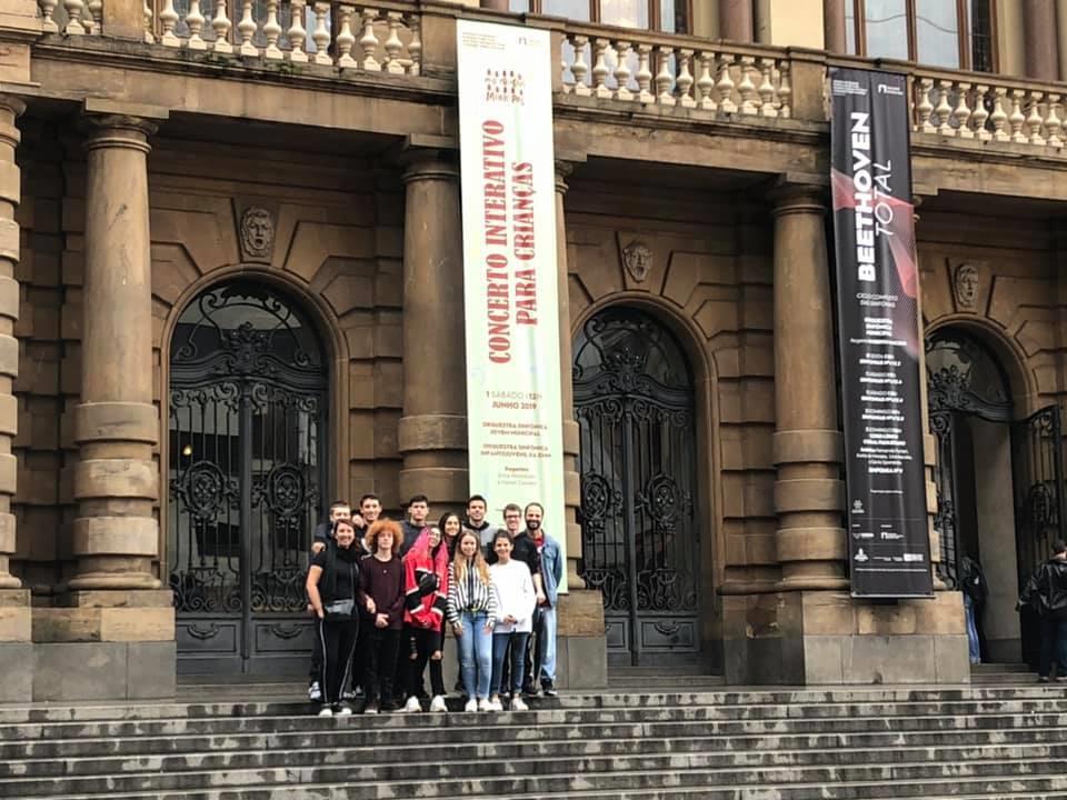 Grupo de Teatro do Ensino Médio estuda a vida de Mazzaropi em São Paulo