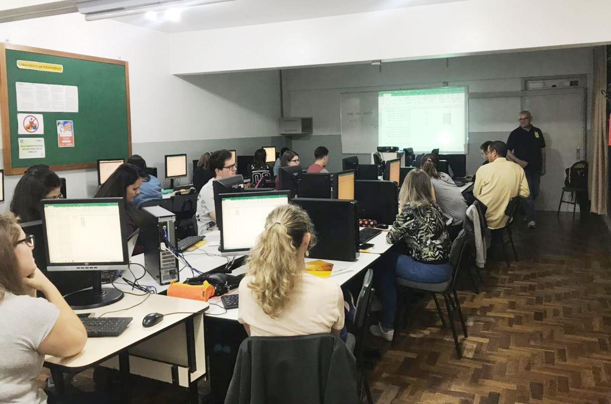 IENH promove Curso de Excel Intermediário