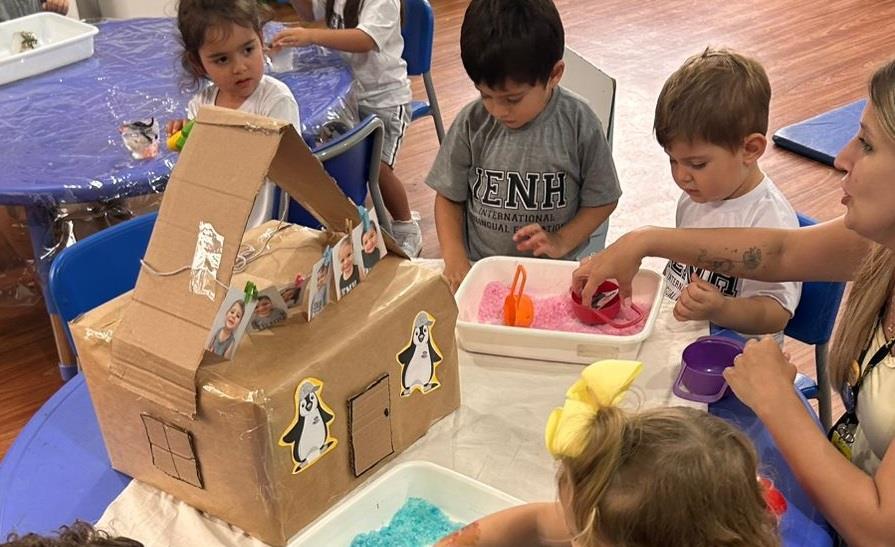Kindergarten 2 da Unidade Pindorama inicia Learning Centers com exploração e descoberta científica 