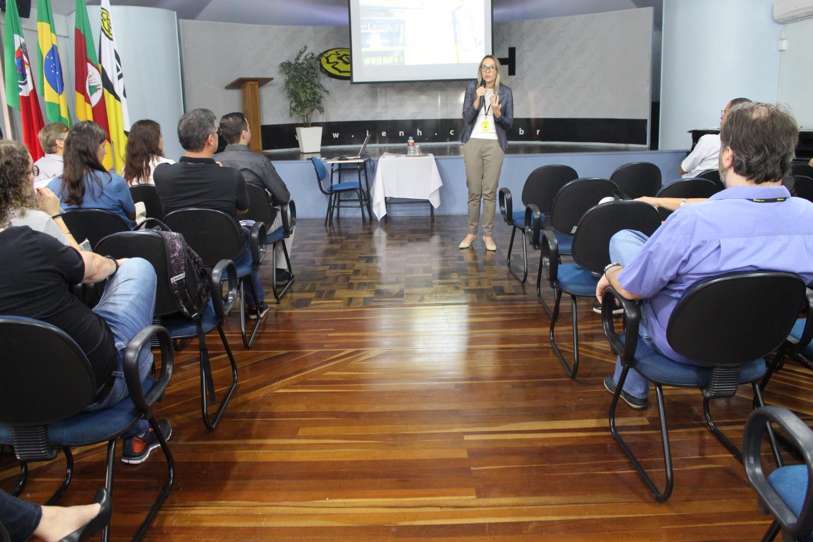 Momentos de capacitação no retorno dos Professores da IENH