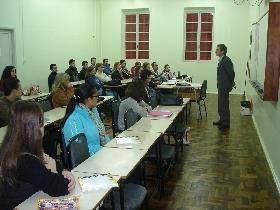 Faculdade IENH reinicia aulas e recebe novos alunos