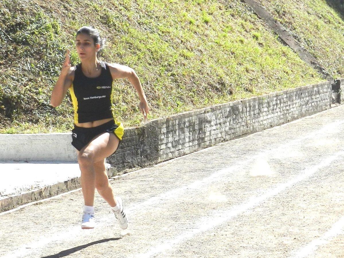 Atletismo da IENH/PMNH conquista 16 medalhas no GP Lajeado