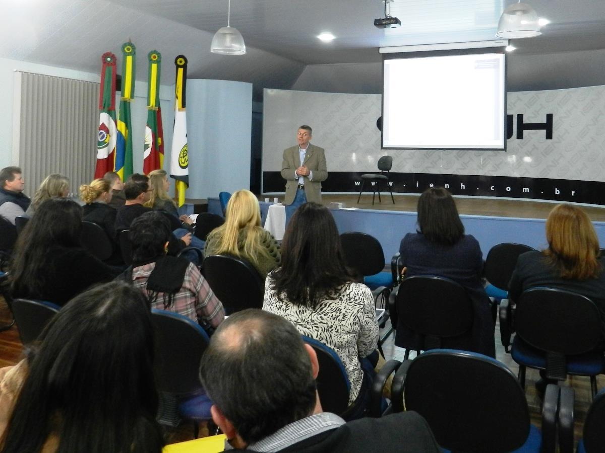 Reunião da Associação de Pais e Professores da IENH