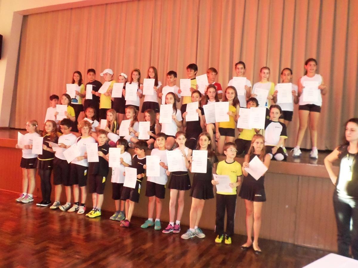 Alunos dos 4ºs anos recebem o Certificado da Prova de Cambridge