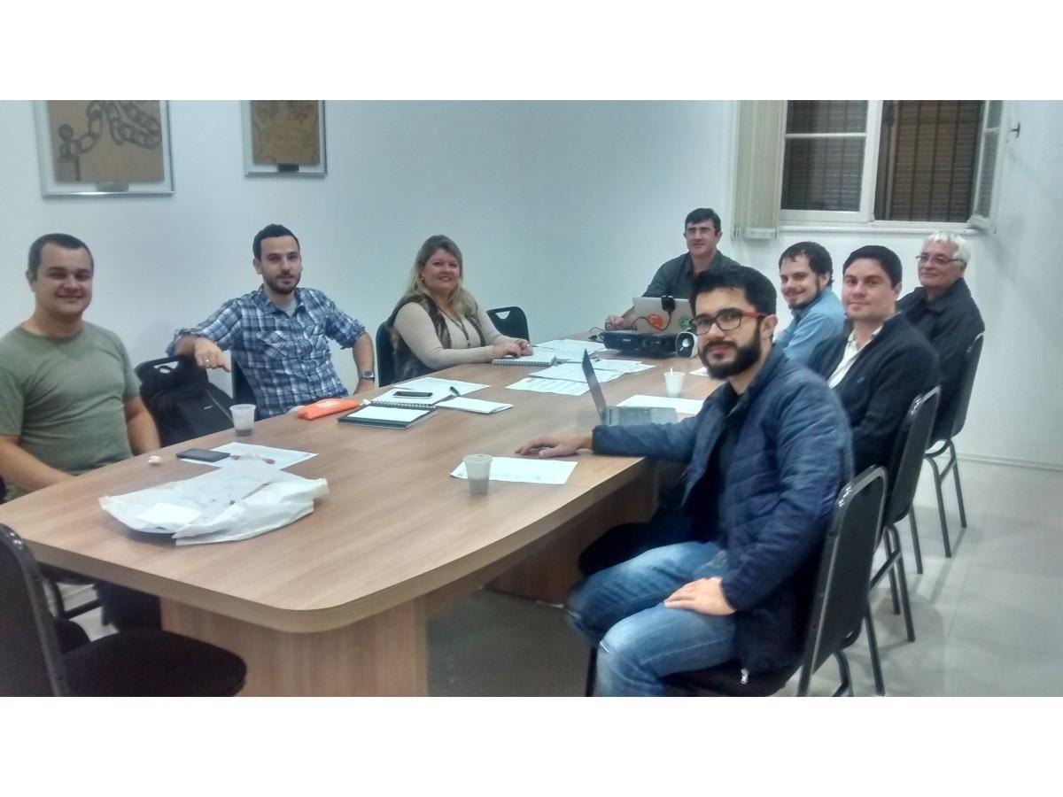 Reunião com Formandos do Curso de Redes na Faculdade IENH