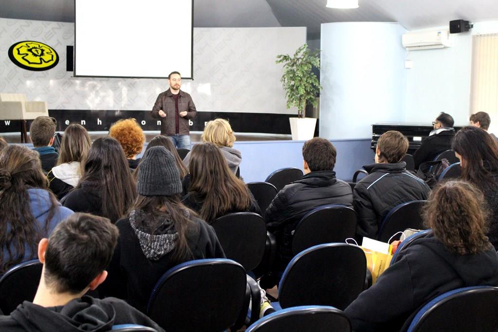 Produção audiovisual é tema de palestras para alunos do Ensino Médio