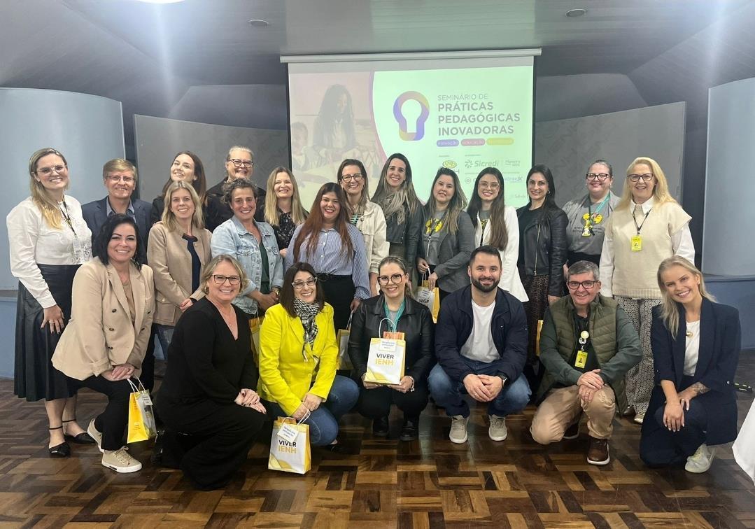 Professores da IENH são premiados no Seminário de Práticas Inovadoras