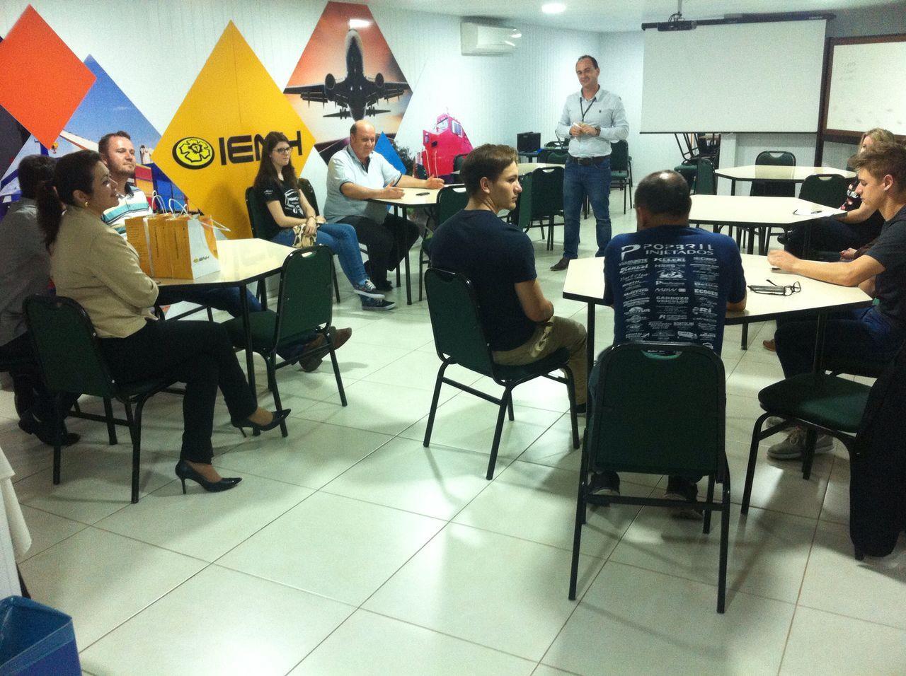 Roda de conversa com empresários da região