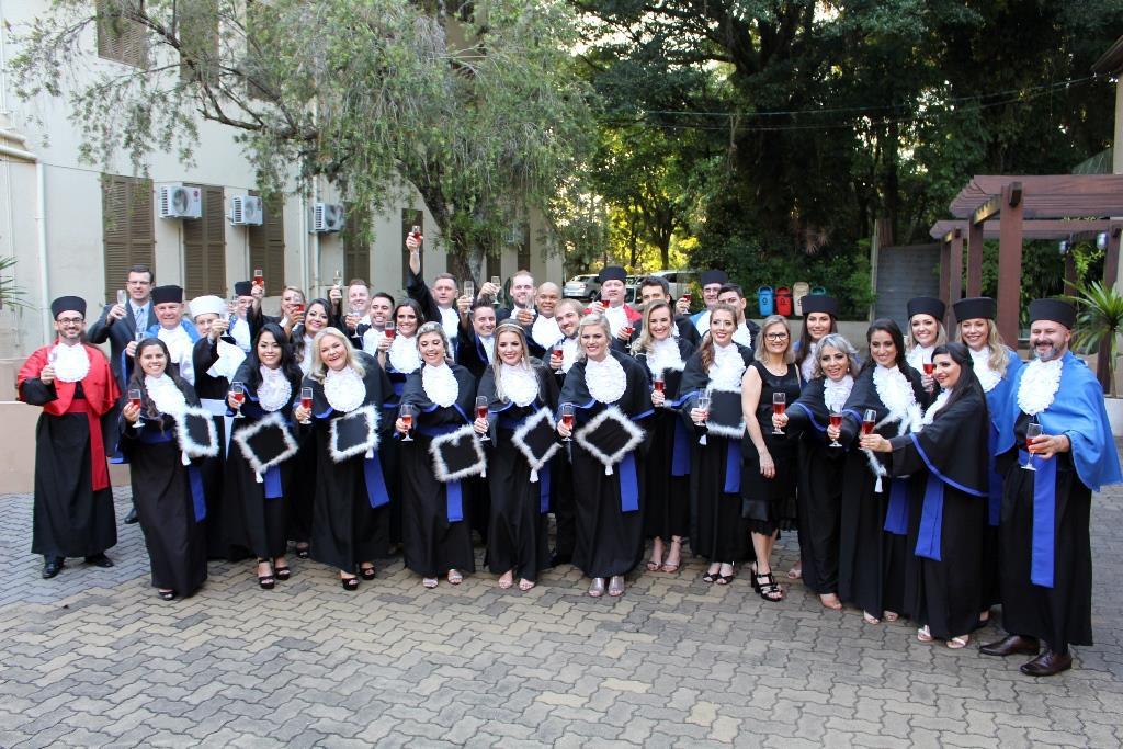 Sábado de Formatura na Faculdade IENH