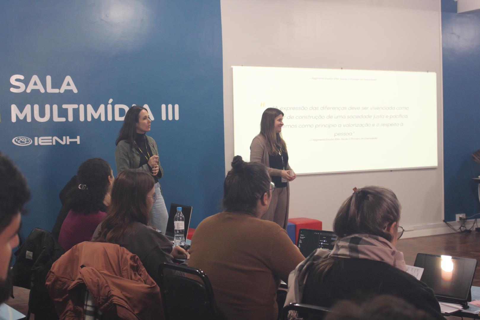 Sessão Reconectar promove reflexão entre professores da Fundação Evangélica