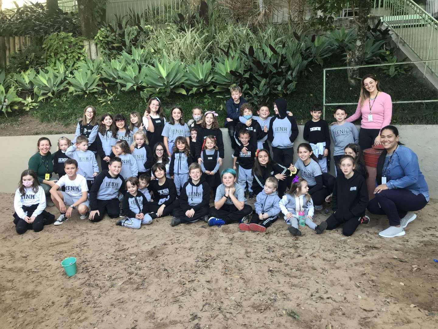 Turma da Educação Infantil participa de brincadeiras com Ensino  Fundamental e colaboradores da IENH