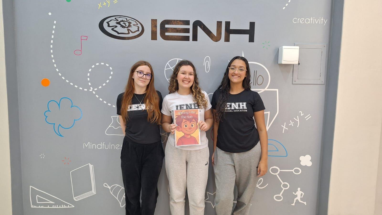 Turmas do 1st grade da Unidade Fundação Evangélica criam livros infantis sobre tipos de energias