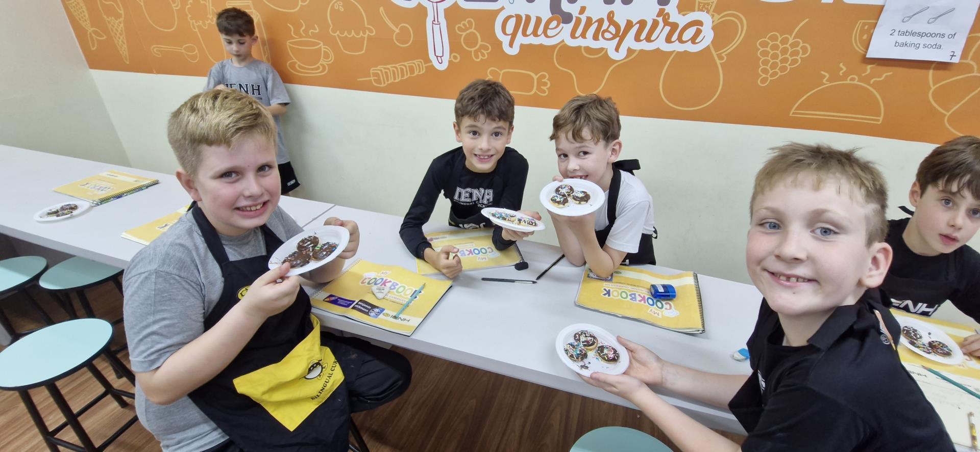 Year 3 da Unidade Pindorama preparou Mini Donuts no Cooking Class