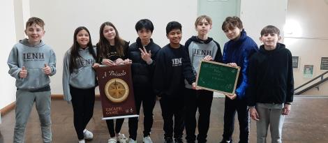 Estudantes da Unidade Oswaldo Cruz vivenciam o jogo Escape Game Bíblico: “A Bússola” Estudantes da Unidade Oswaldo Cruz vivenciam o jogo Escape Game Bíblico: “A Bússola”