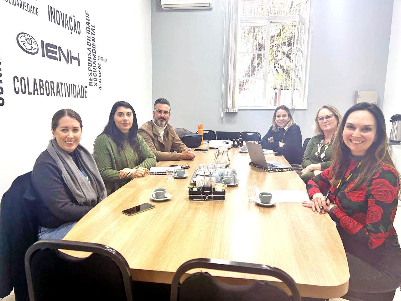 IENH e Sebrae realizam reunião para alinhar futuras parcerias