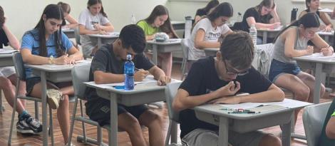IENH oferece Simulado do ENEM para preparar alunos para o Exame Nacional