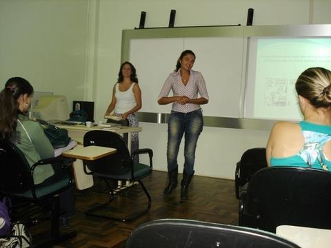 Curso Normal recebe bióloga