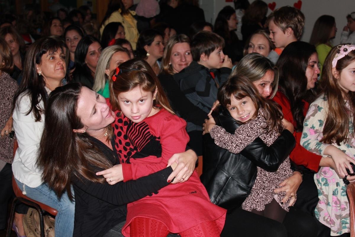 Canções e mensagens para homenagear as mães