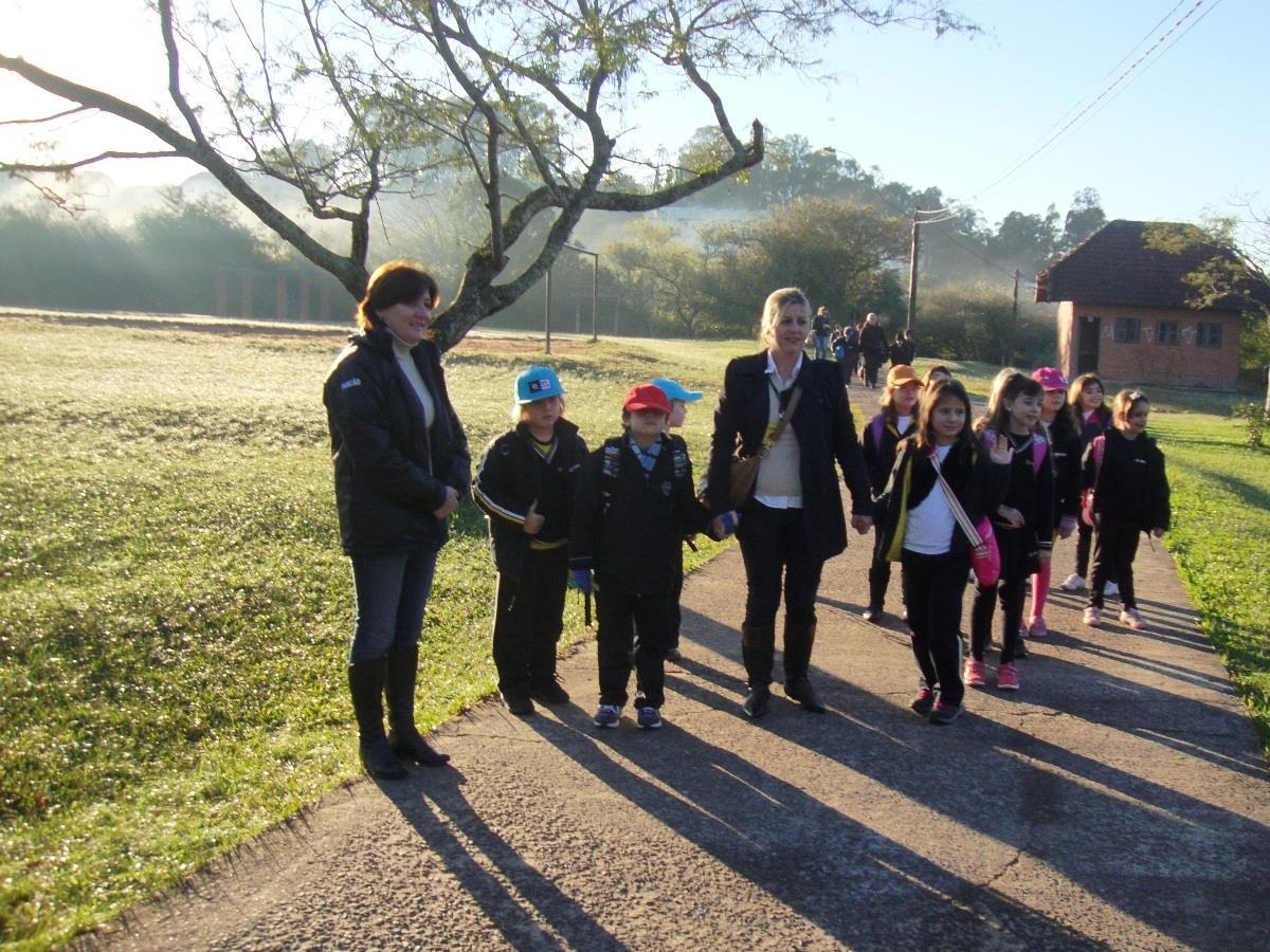 Estudantes visitam o Parcão e conhecem sobre a fauna e flora local