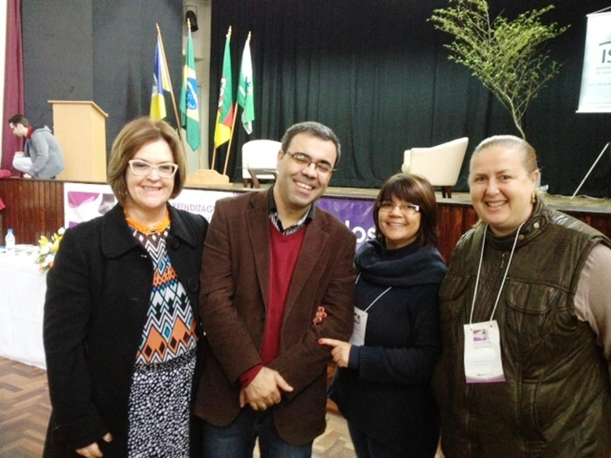 IENH presente em Congresso de Educação