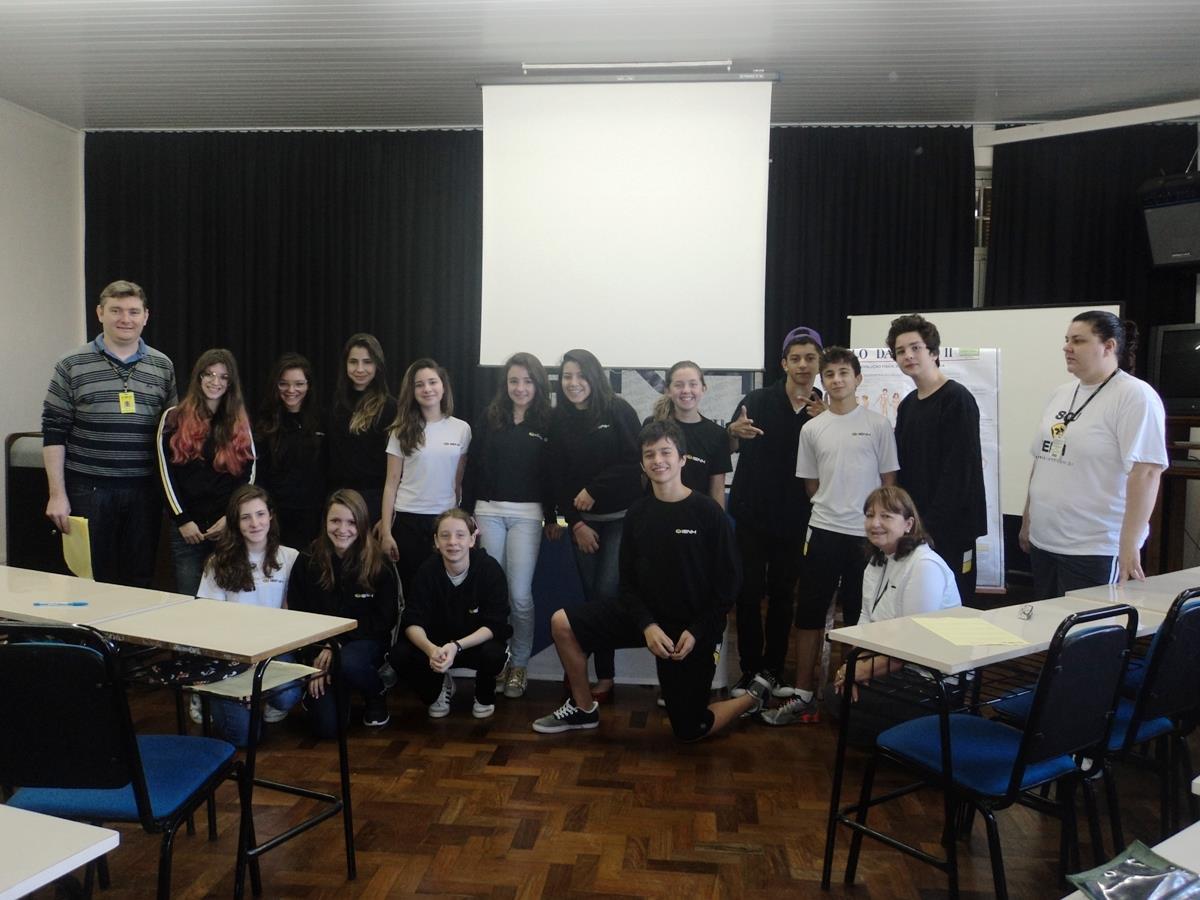 Estudantes da 7ª série C participam de atividade sobre Ciclo Evolutivo