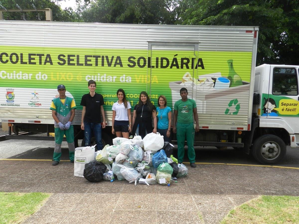 Estudantes da 2ª série realizam doação de recipientes ao Catavida