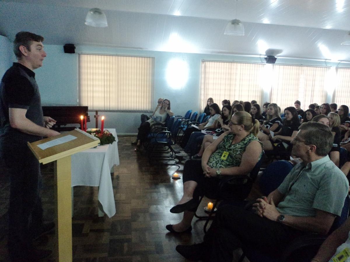 Estudantes das 8ªs séries participam de Celebração de Despedida do Ensino Fundamental