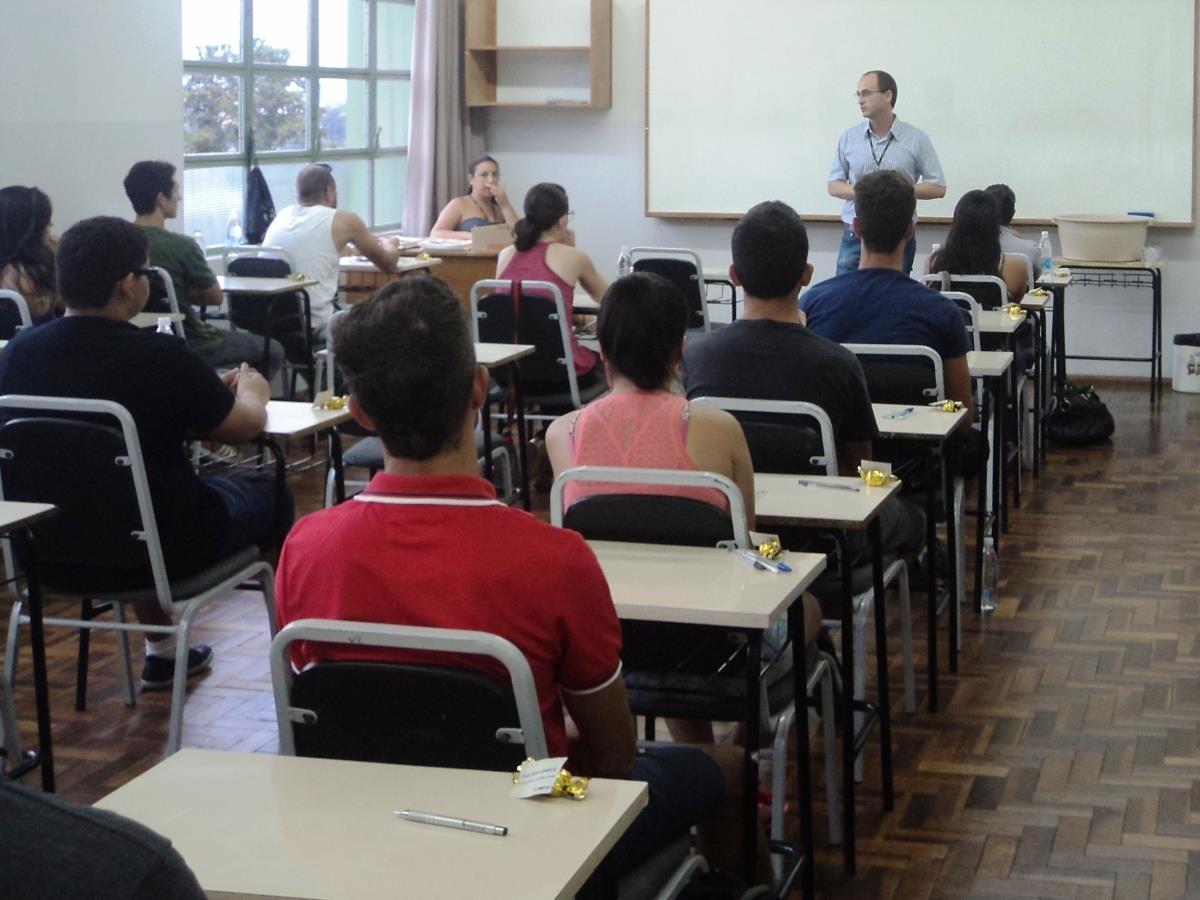 Seleção para Bolsas de Estudos dos Cursos Técnicos da IENH