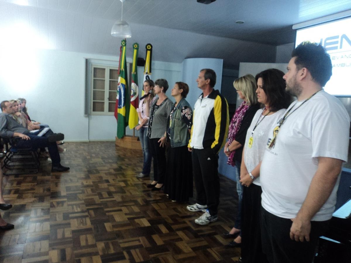 Reunião de pais na Fundação Evangélica