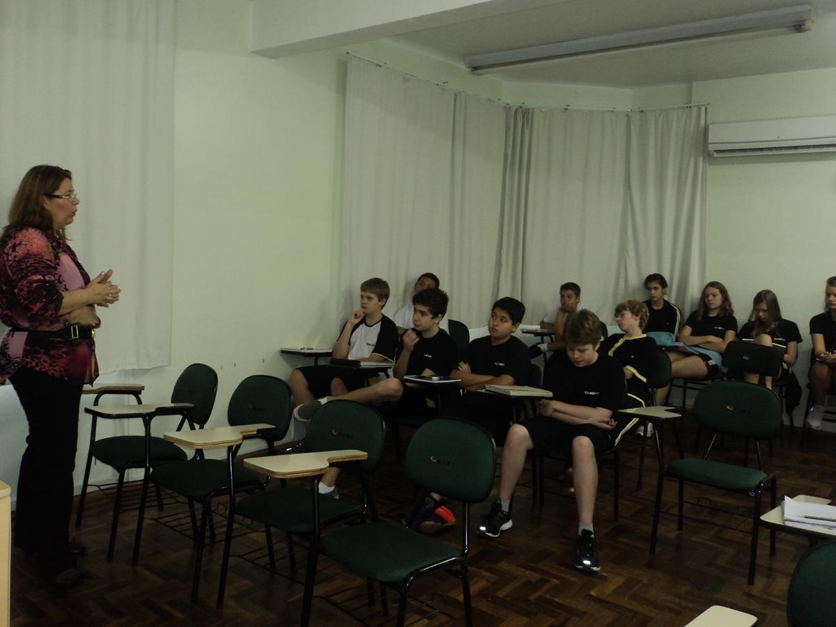 Palestra sobre dívidas nas aulas de Educação Financeira