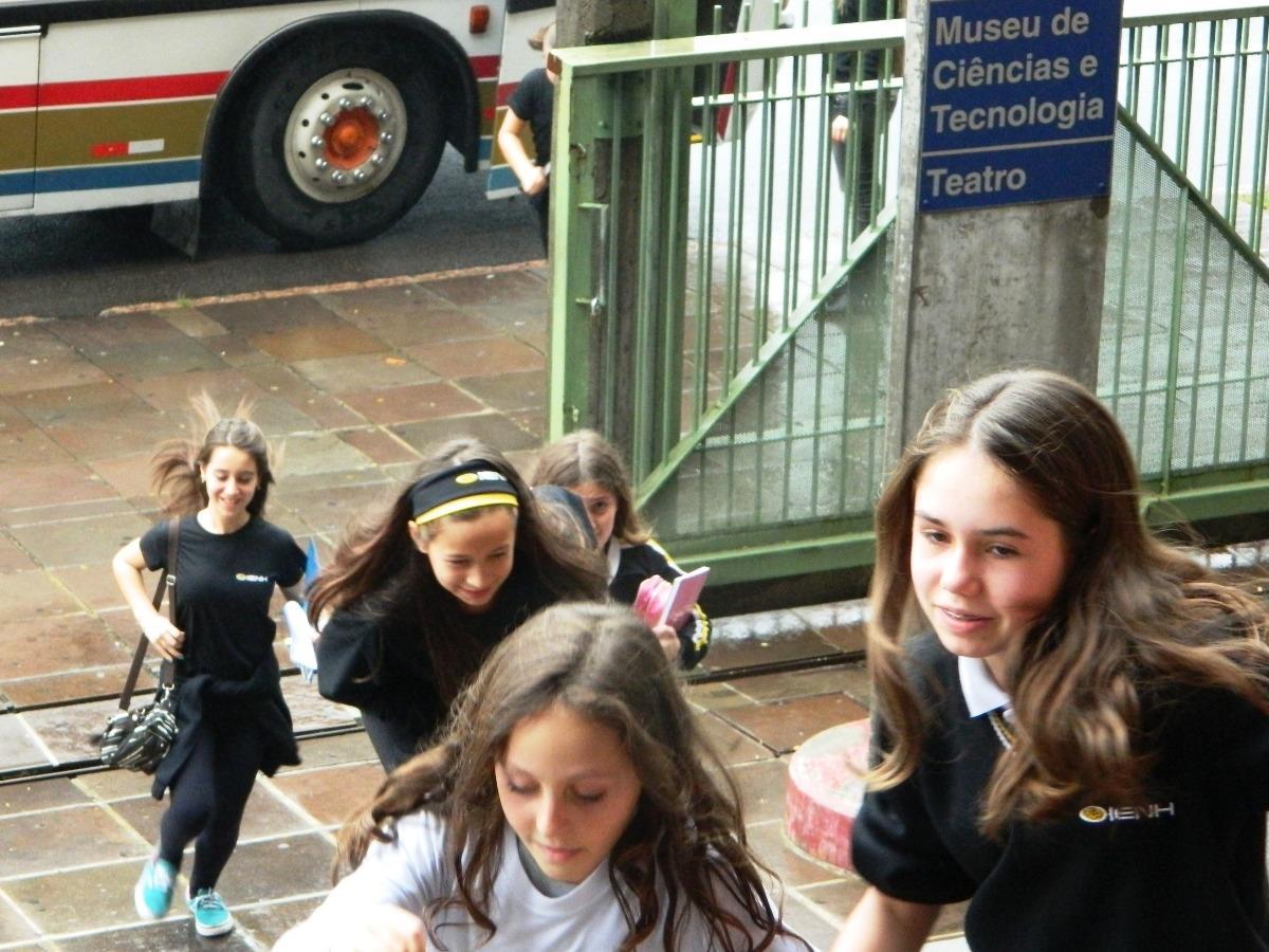 Estudantes da Unidade Pindorama visitam o Museu de Ciências e Tecnologia da PUCRS