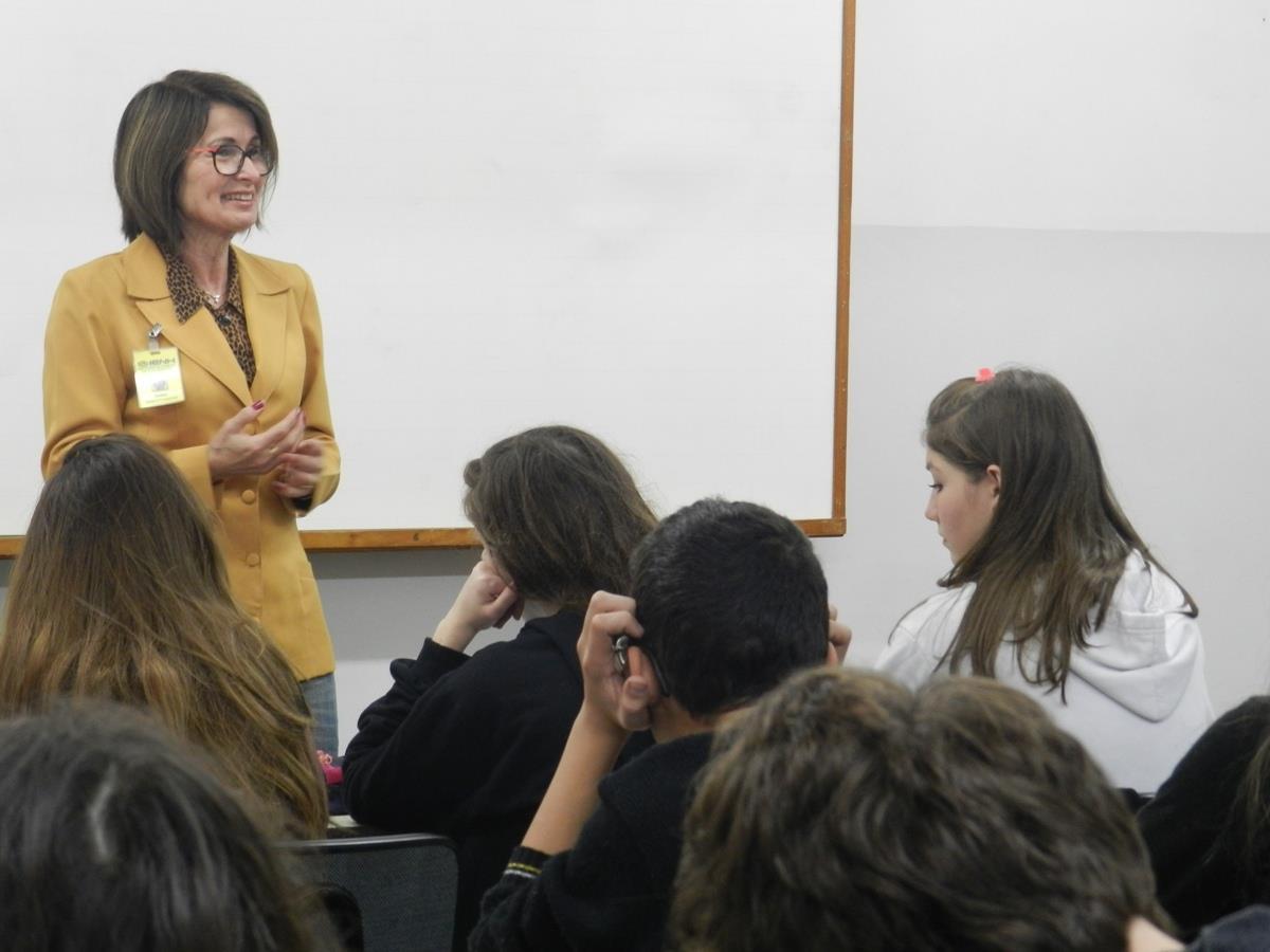 Palestra sobre Adolescência na 8ª série C