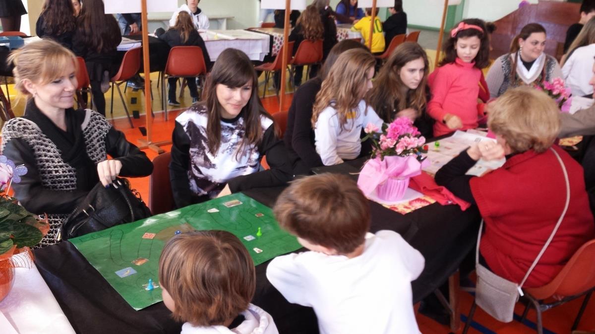 Estudantes realizam Feira das Cidades