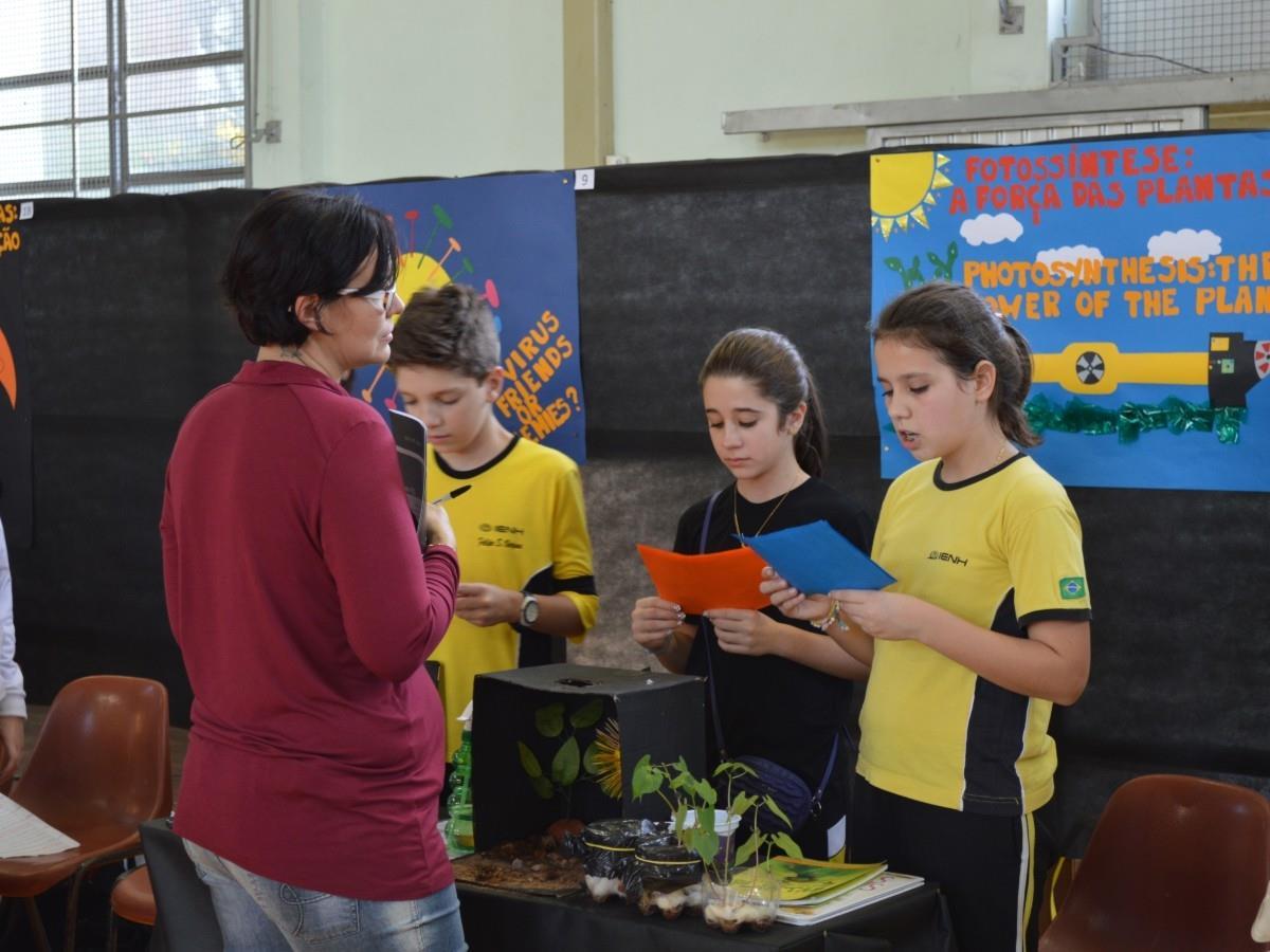 Pindorama realiza Feira de Ciências