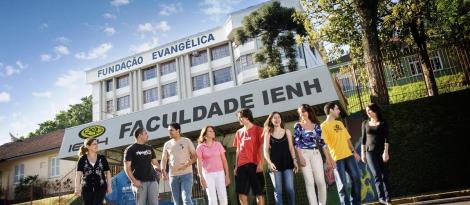 Faculdade IENH tem novos integrantes no Diretório Acadêmico