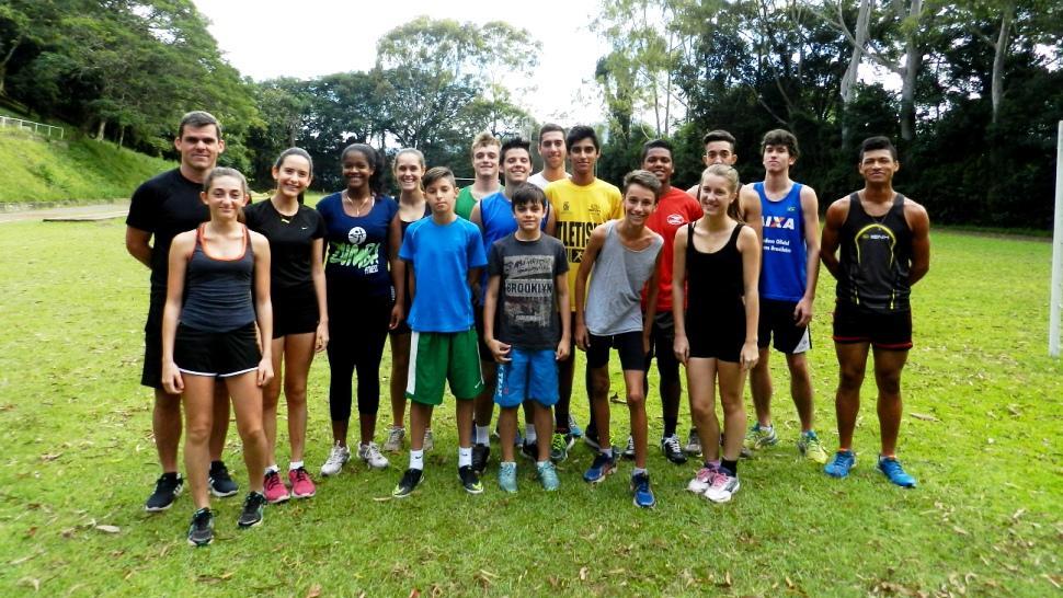 Atletismo da IENH conquista 54 medalhas no Troféu IENH de Atletismo -  Educação Básica - Portal IENH