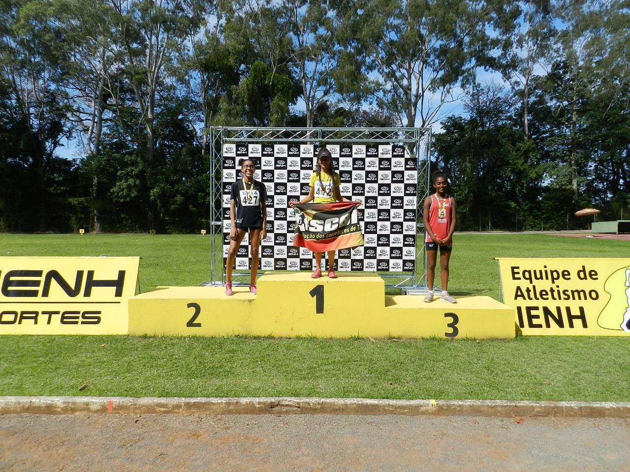 Atletismo da IENH conquista grandes resultados no Troféu Sogipa